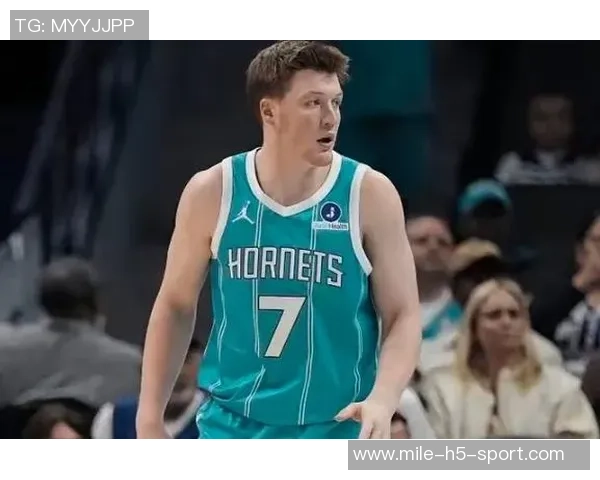 克尼佩尔本赛季预计三分球命中289个超越库里新秀赛季的166记纪录