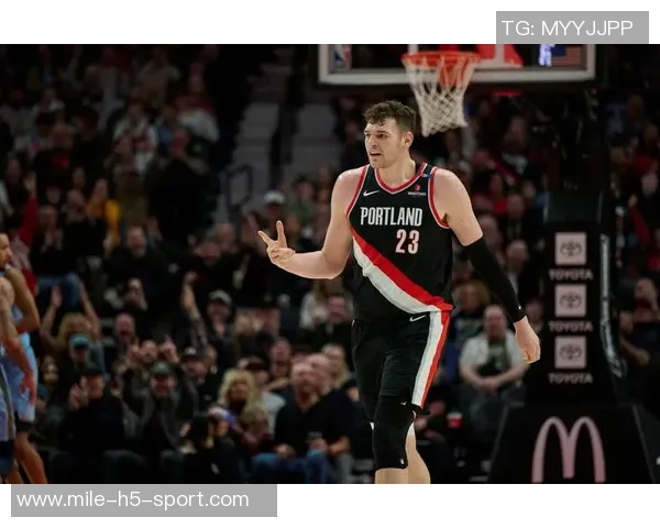 开拓者自媒体发布2025年球员表现评级杨瀚森F克林根B斯普利特F引发热议 开拓者自媒体发布2025年球员表现评级杨瀚森F克林根B斯普利特F引发热议